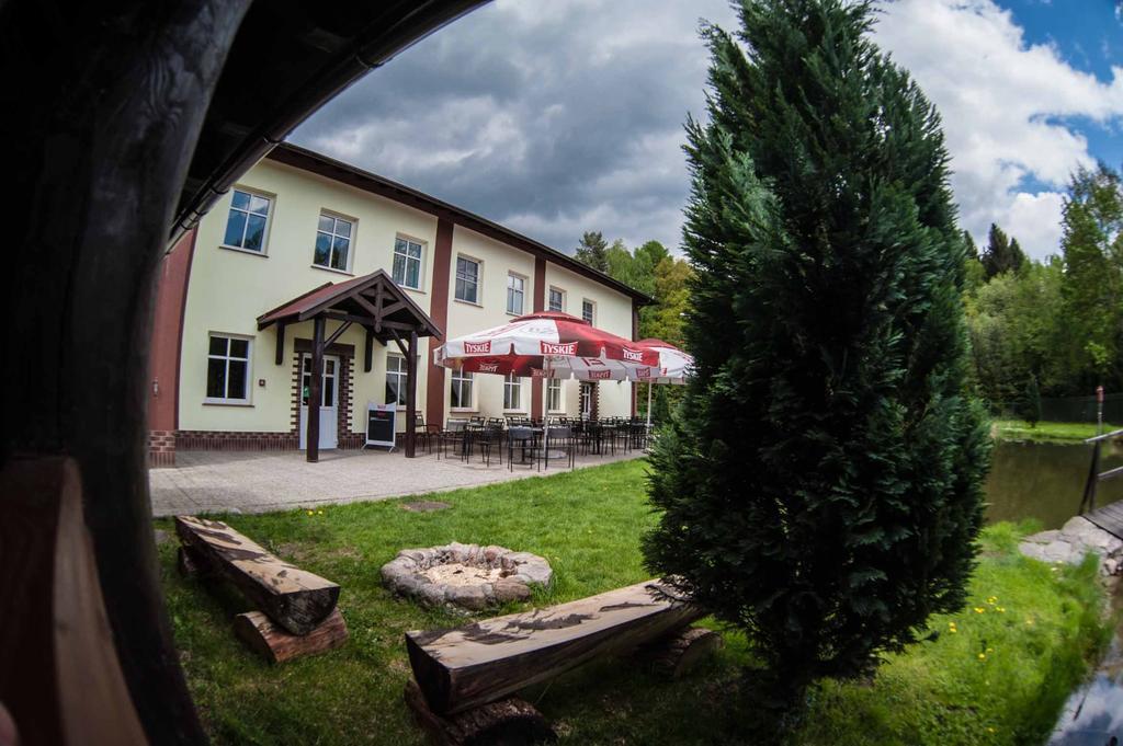 Uroczysko Bed and Breakfast Jastrowie Exteriör bild